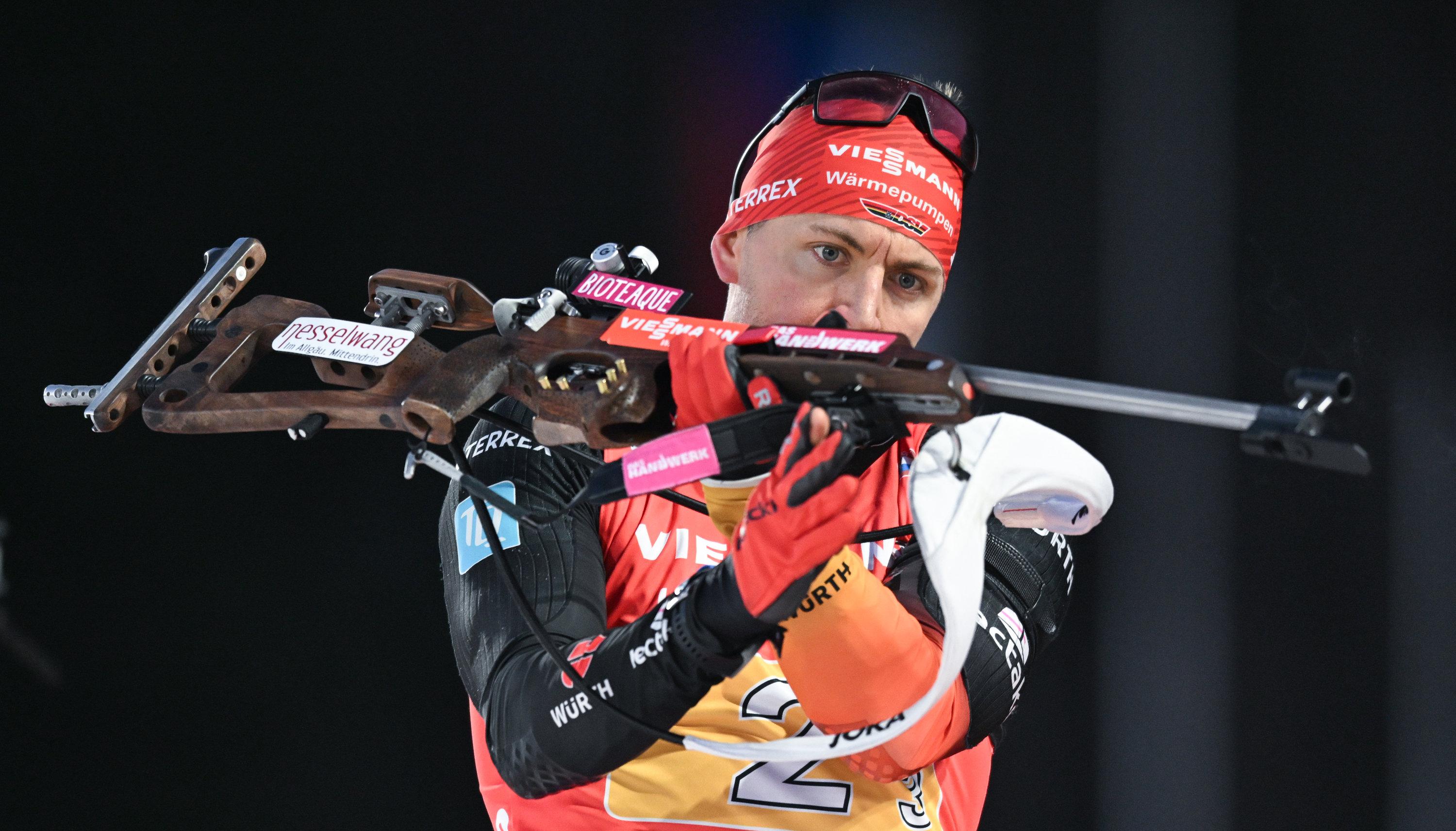 ARCHIV - 17.02.2024, Tschechien, Nove Mesto Na Morave: Biathlon, Weltmeisterschaft, Staffel 4 x 7,5 km, Herren. Philipp Nawrath aus Deutschland beim Stehendschießen. (zu dpa: «Serie der deutschen Biathleten endet zum Saisonstart») Foto: Hendrik Schmidt/dpa +++ dpa-Bildfunk +++