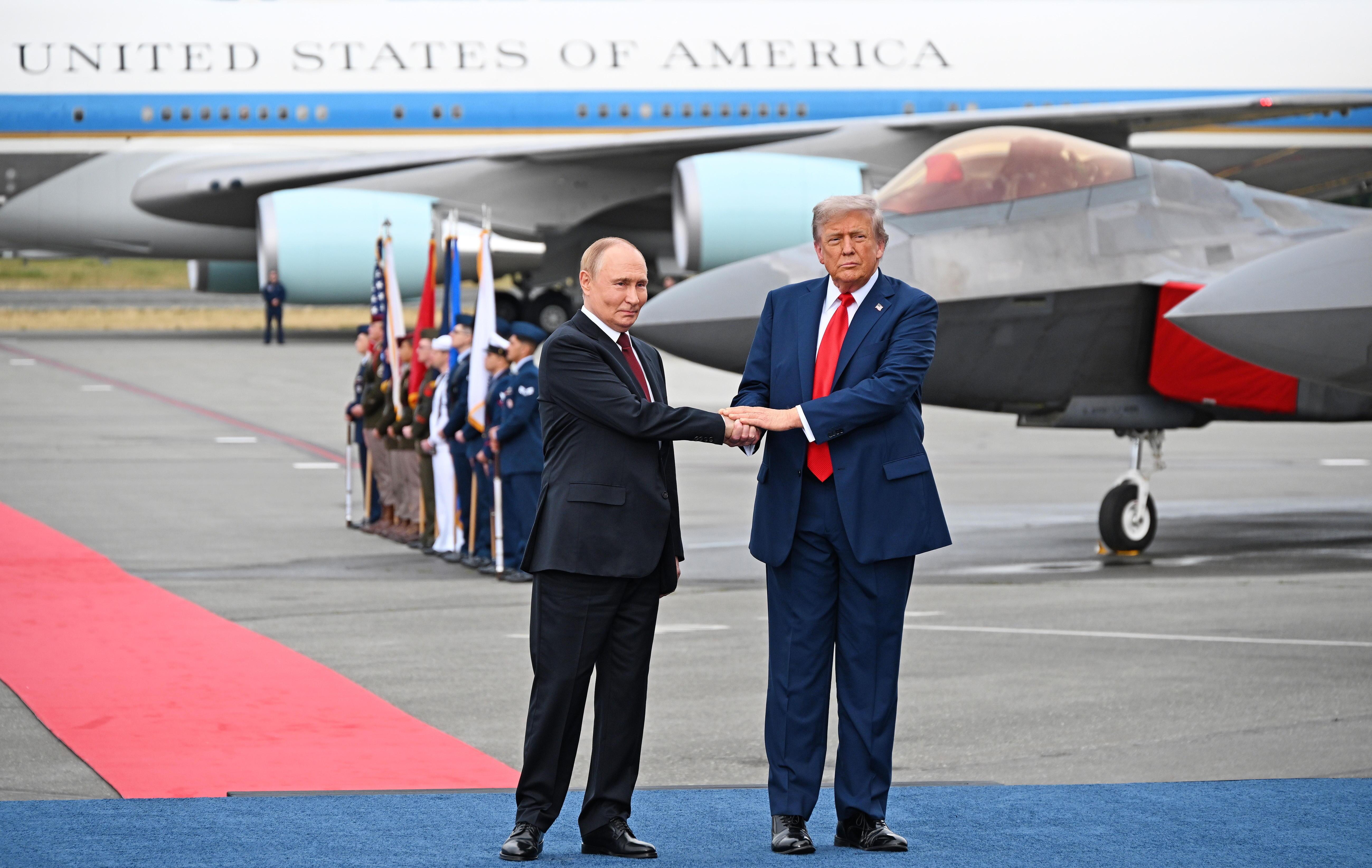 Wladimir Putin und Donald Trump | Bild:picture alliance / Sipa USA | Kommersant Photo Agency