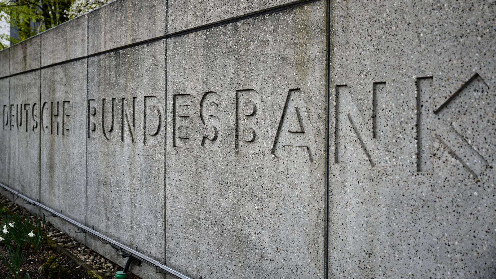 Bundesbank rechnet mit Rezession und zweistelliger Inflation