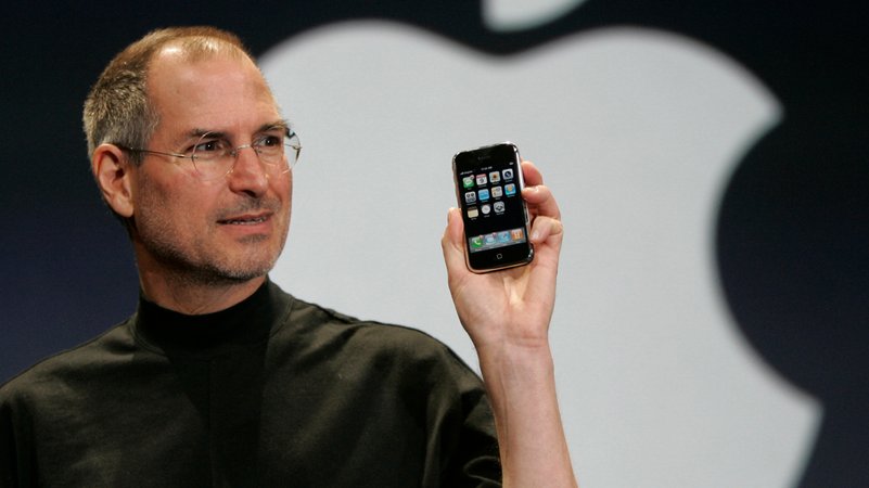 Wer hätte gedacht, das er recht behält? Bei der Präsentation des ersten iPhones meinte Steve Jobs, das würde die Welt revolutionieren.
