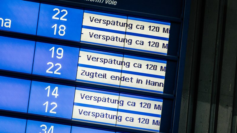 Symbolbild: Verspätung | Bild: BR/Fabian Stoffers Symbolbild: Verspätung