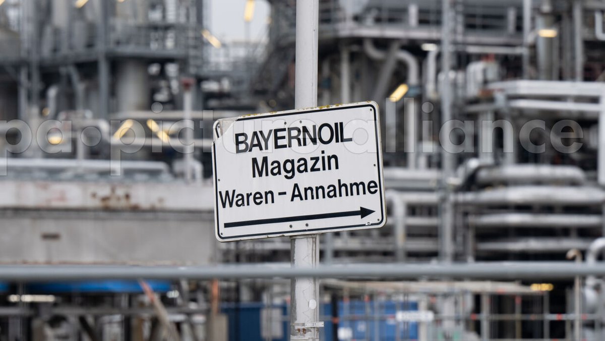 Raffineriegelände von Bayernoil - dem größten Öl-Unternehmen Bayerns.