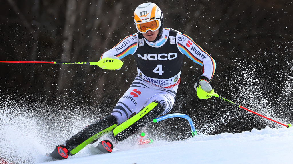 Ski alpin: Weltcup, Slalom, Herren, 2. Durchgang. Linus Strasser aus Deutschland in Aktion. | Bild: picture alliance/dpa | Karl-Josef Hildenbrand Ski alpin: Weltcup, Slalom, Herren, 2. Durchgang. Linus Strasser aus Deutschland in Aktion.