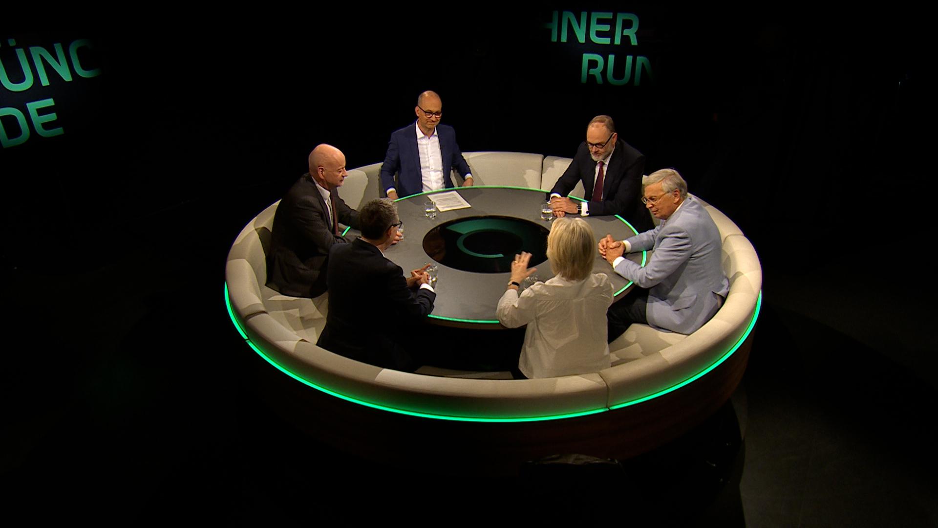 Monika Schnitzer und Stephan Bierling in der Münchner Runde