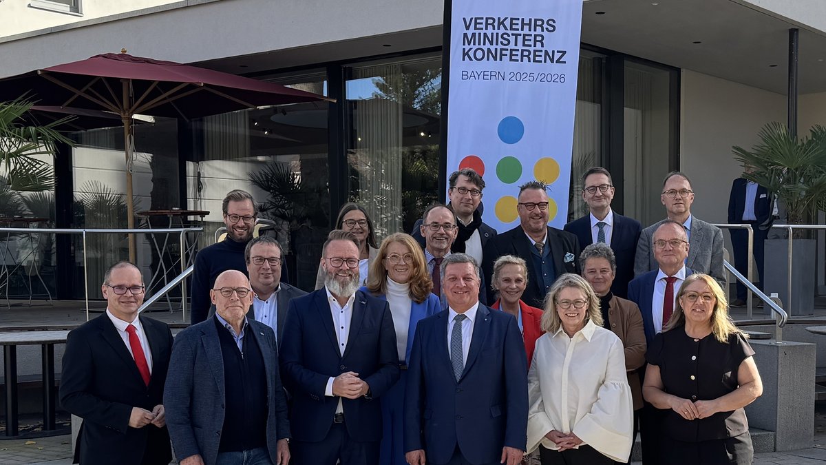 Die Verkehrsminister der Bundesländer zu Gast in Straubing. | Bild: BR/Akber-Sade Die Verkehrsminister der Bundesländer zu Gast in Straubing.