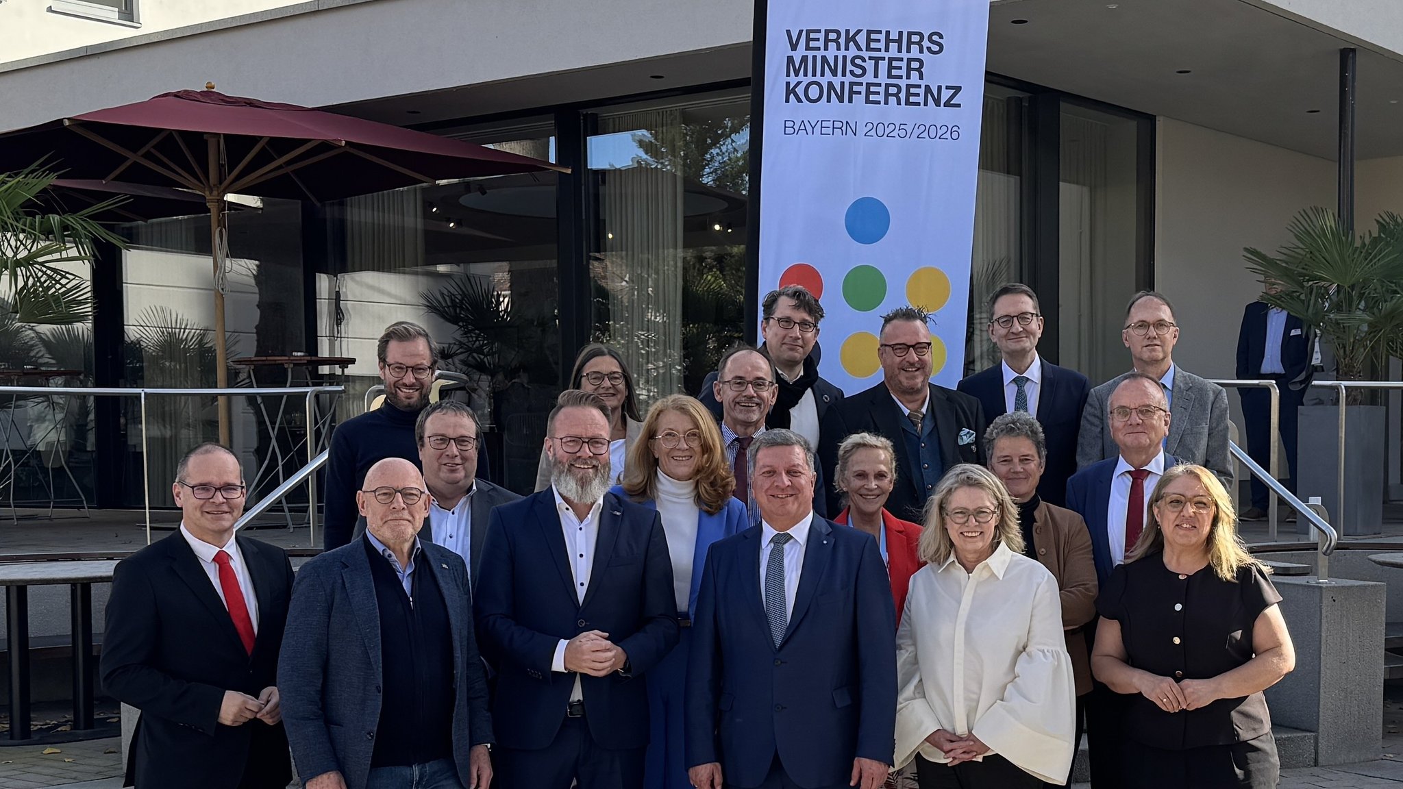 Die Verkehrsminister der Bundesländer zu Gast in Straubing. | Bild: BR/Akber-Sade Die Verkehrsminister der Bundesländer zu Gast in Straubing.