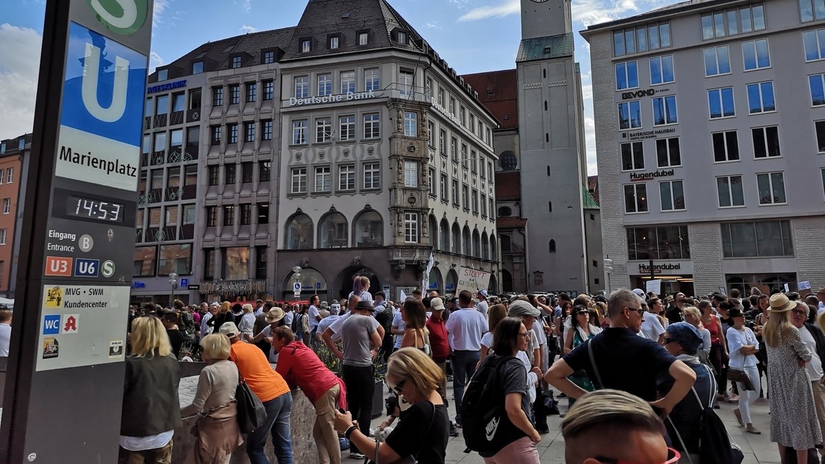 Demonstration am Münchner Marienplatz
