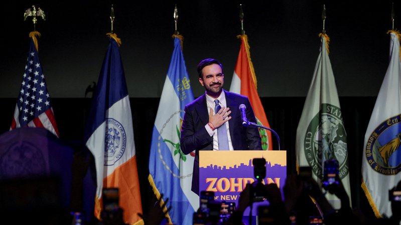 Zohran Mamdani wird neuer Bürgermeister von New York | Bild: REUTERS/Jeenah Moon Zohran Mamdani wird neuer Bürgermeister von New York