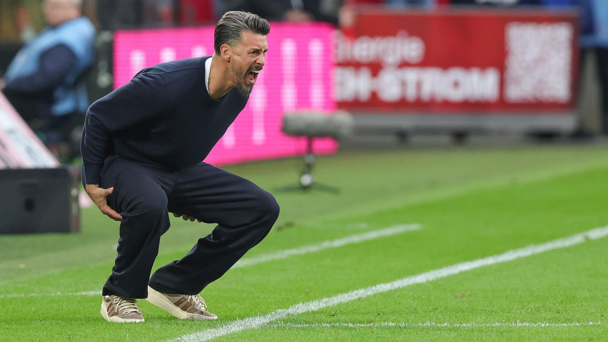 Wagner unter Druck: FCA-Coach setzt gegen HSV auf harte Arbeit