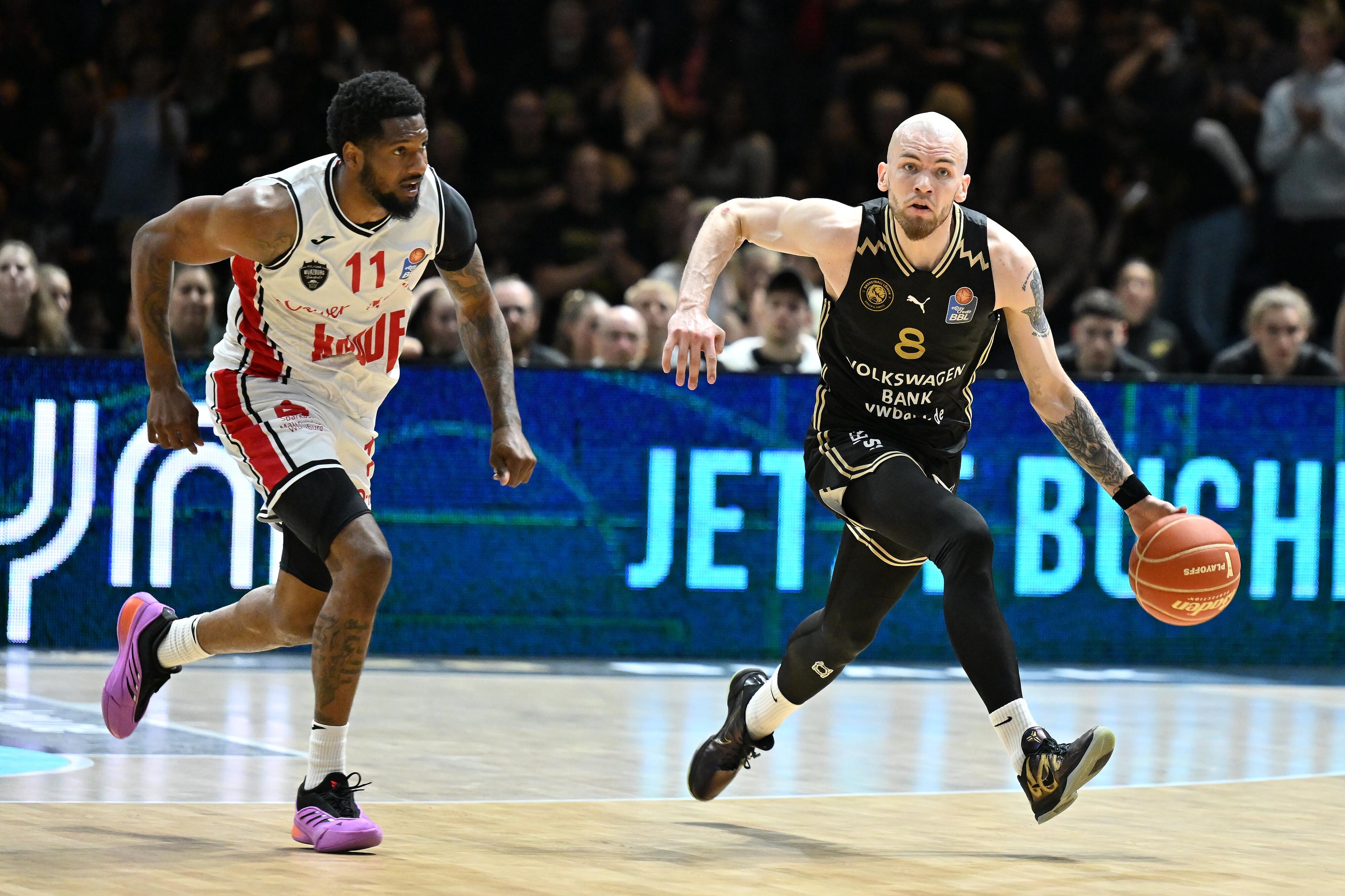 Braunschweig vs Würzburg: Match Report & Analysis