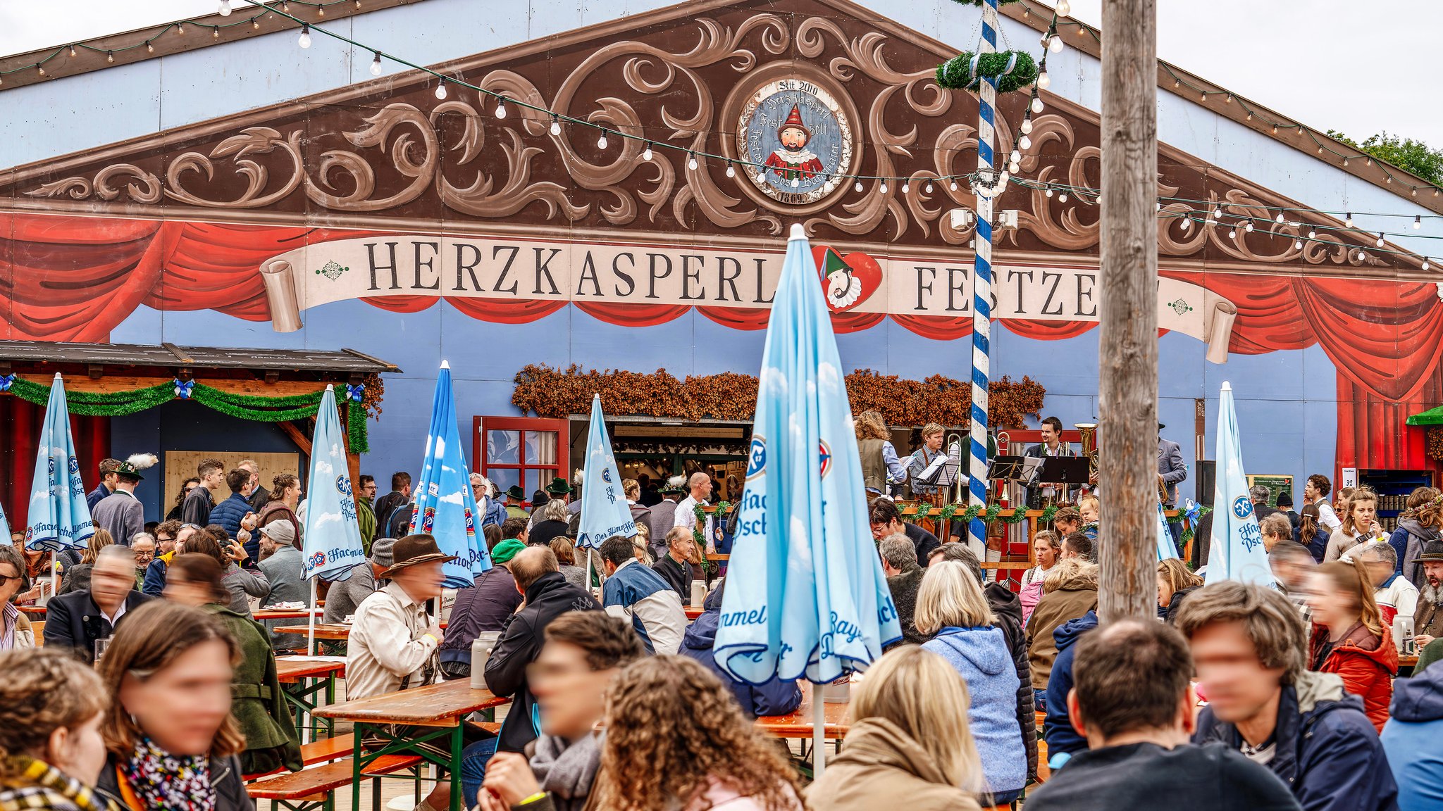 Das Herzkasperl Festzelt auf der Oidn Wiesn