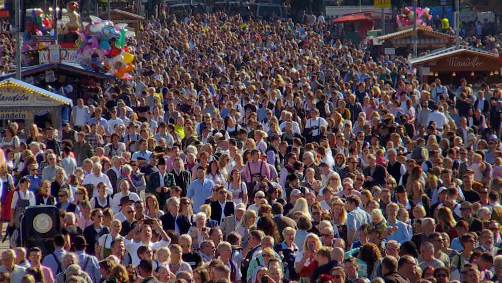 Das Oktoberfest auf der Münchener Theresienwiese findet wegen der Corona-Pandemie auch in diesem Jahr nicht statt. | Bild: BR Das Oktoberfest auf der Münchener Theresienwiese findet wegen der Corona-Pandemie auch in diesem Jahr nicht statt.