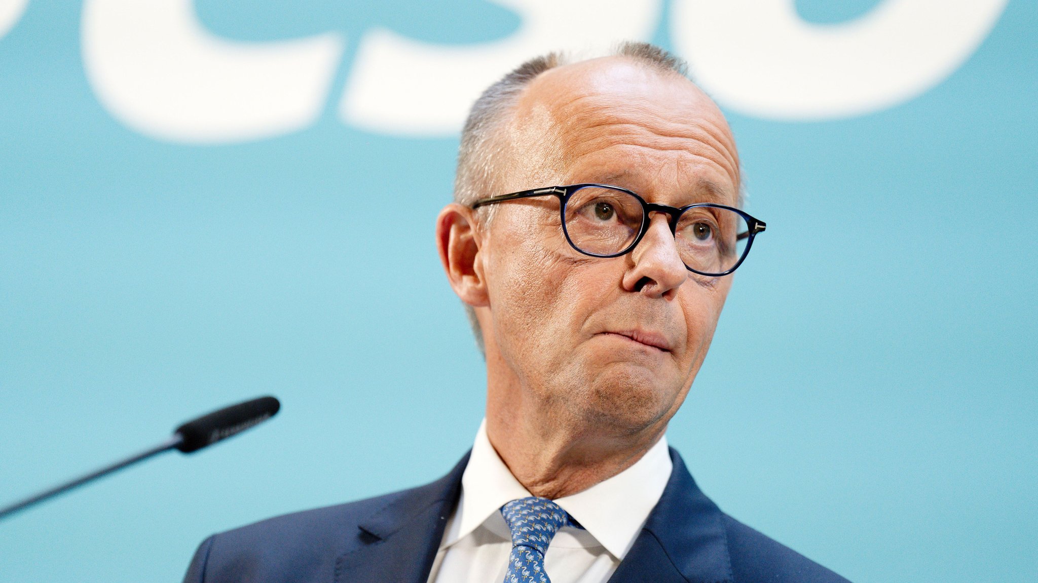 Friedrich Merz beim Pressestatement nach der Sondersitzung der CDU/CSU-Bundestagsfraktion im Jakob-Kaiser-Haus. Berlin, 29.07.2026
