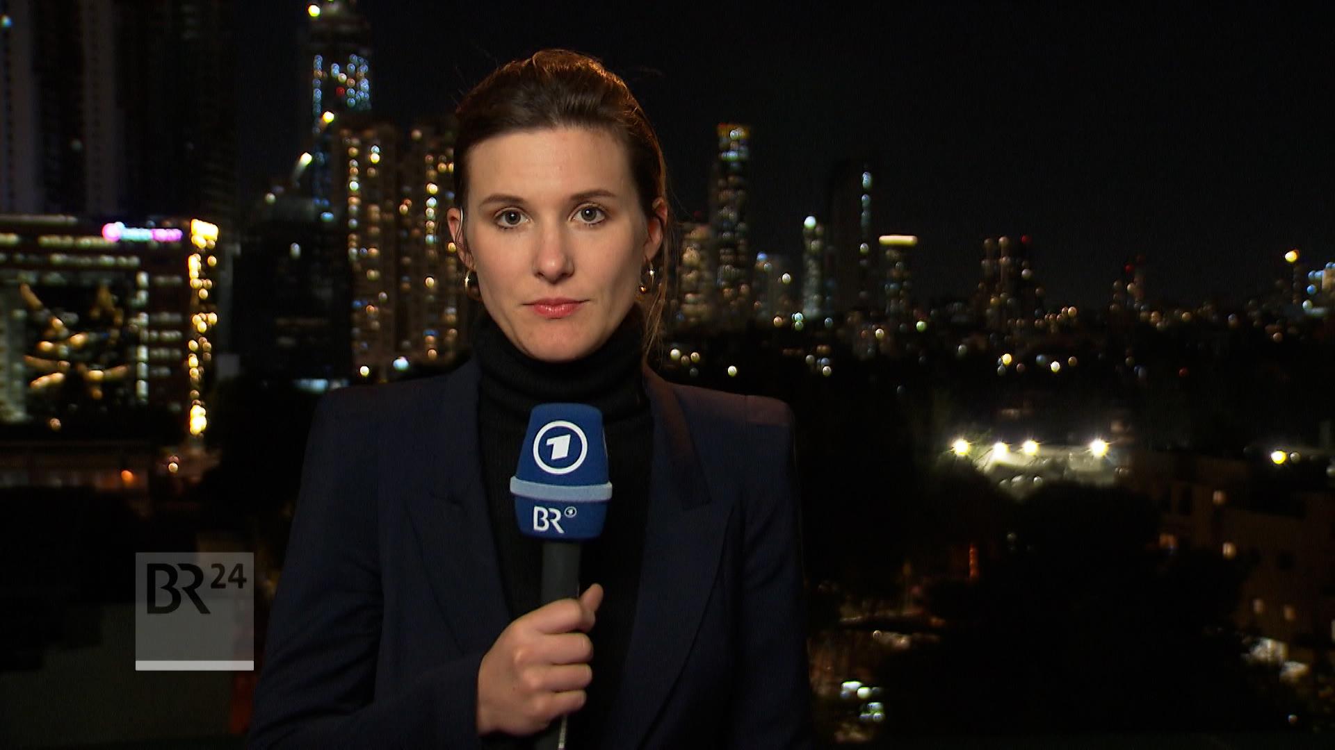 Welche Strategie verfolgt Israel mit den militärischen Angriffen in Syrien? Eine Einschätzung liefert BR-Korrespondentin Sophie von der Tann.