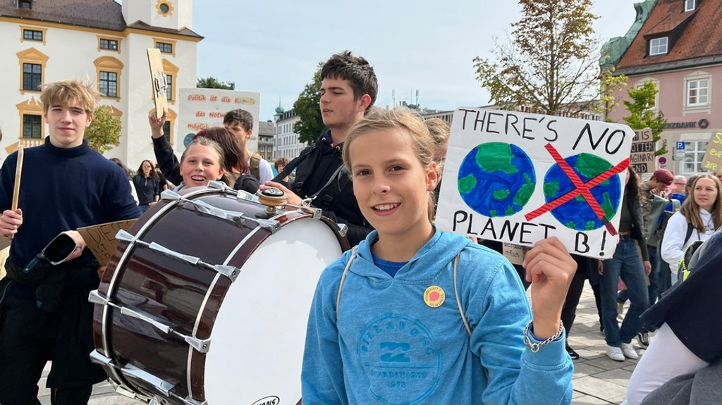 Jung und Alt haben sich in Kempten am globalen Klimastreik beteiligt.