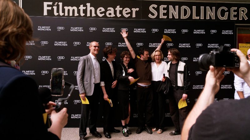 Für zehn Tage blickte die internationale Filmwelt auf München. Heute ging dort das Filmfest zu Ende. Gezeigt wurden rund 150 Filme aus 53 Ländern - und es kam sogar Hollywood-Prominenz. | Bild: BR Für zehn Tage blickte die internationale Filmwelt auf München. Heute ging dort das Filmfest zu Ende. Gezeigt wurden rund 150 Filme aus 53 Ländern - und es kam sogar Hollywood-Prominenz.