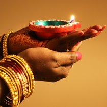 Diwali - Das hinduistische Lichterfest | Bild: picture alliance / NurPhoto | Creative Touch Imaging Ltd