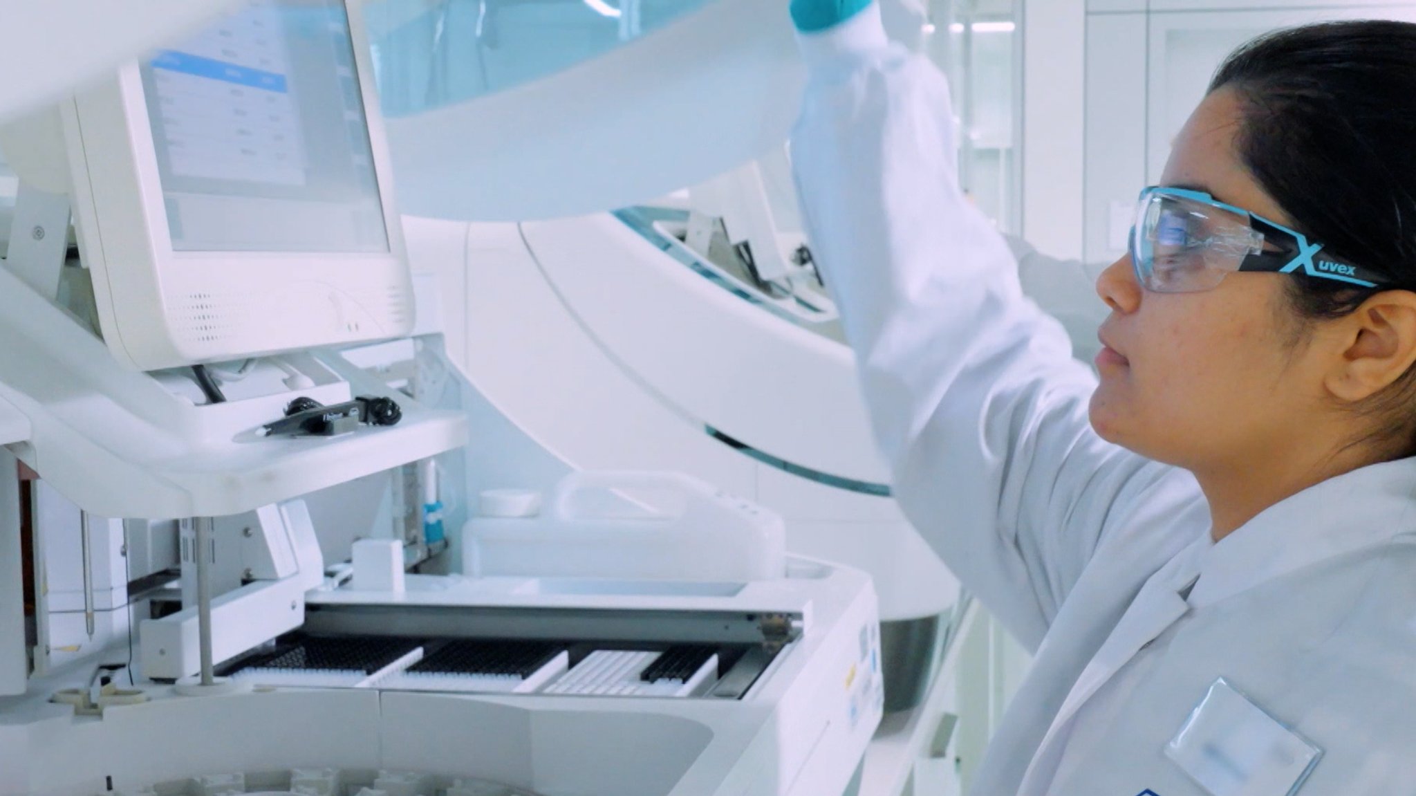 Roche eröffnet Hightech-Zentrum | Bild: BR Roche eröffnet Hightech-Zentrum