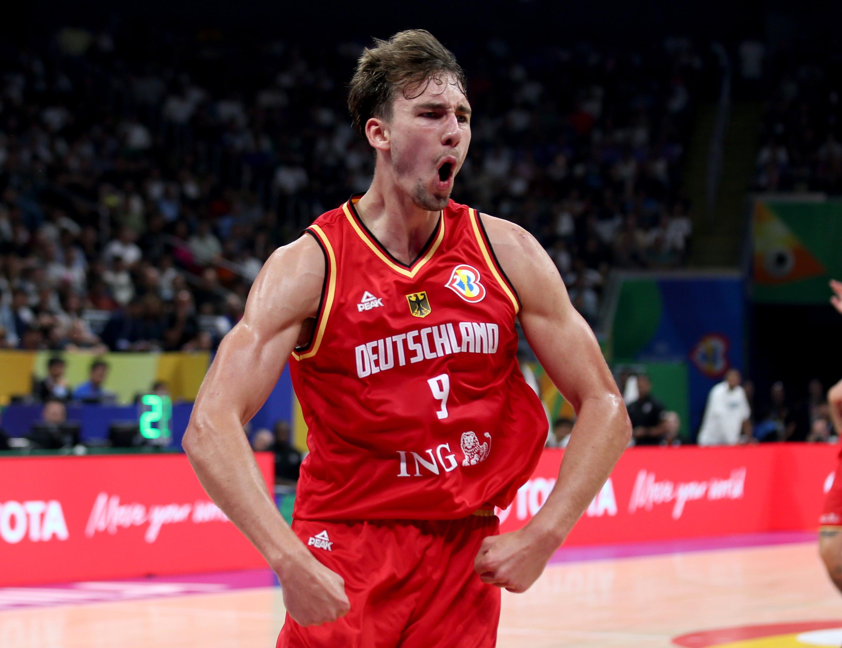 Krönung in Manila Deutschland holt erstmals Basketball-WM-Gold BR24