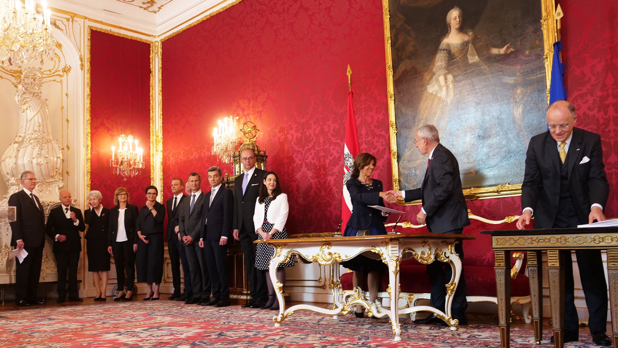 Angelobung der neuen Bundeskanzlerin Brigitte Bierlein und ihrer Übergangsregierung in der Wiener Hofburg. 