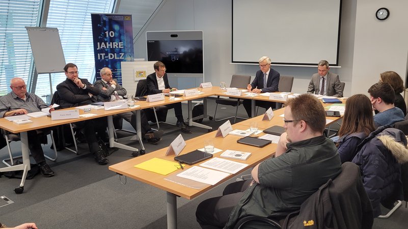 Öffentliche Sitzung des Landeswahlausschusses in Bayern zur Zulassung der Landeslisten der Parteien zur Bundestagwahl 2025 | Bild: BR / Christoph Dicke Öffentliche Sitzung des Landeswahlausschusses in Bayern zur Zulassung der Landeslisten der Parteien zur Bundestagwahl 2025