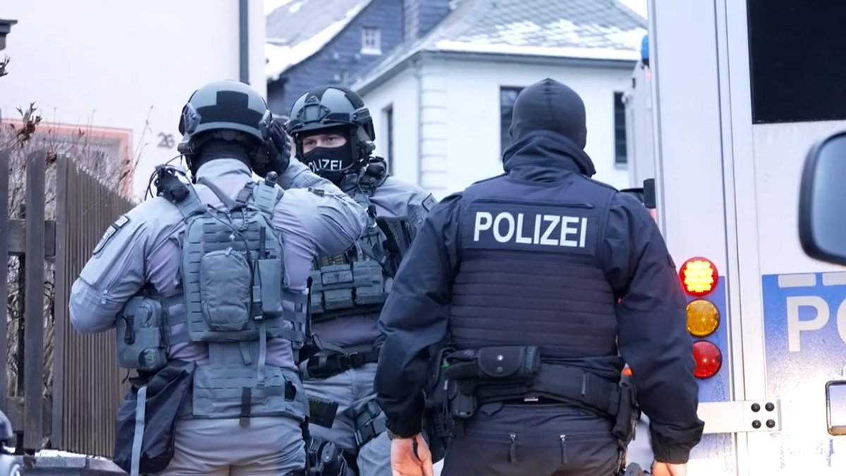 Reichsbürger-Razzia: Sechs Bayern festgenommen