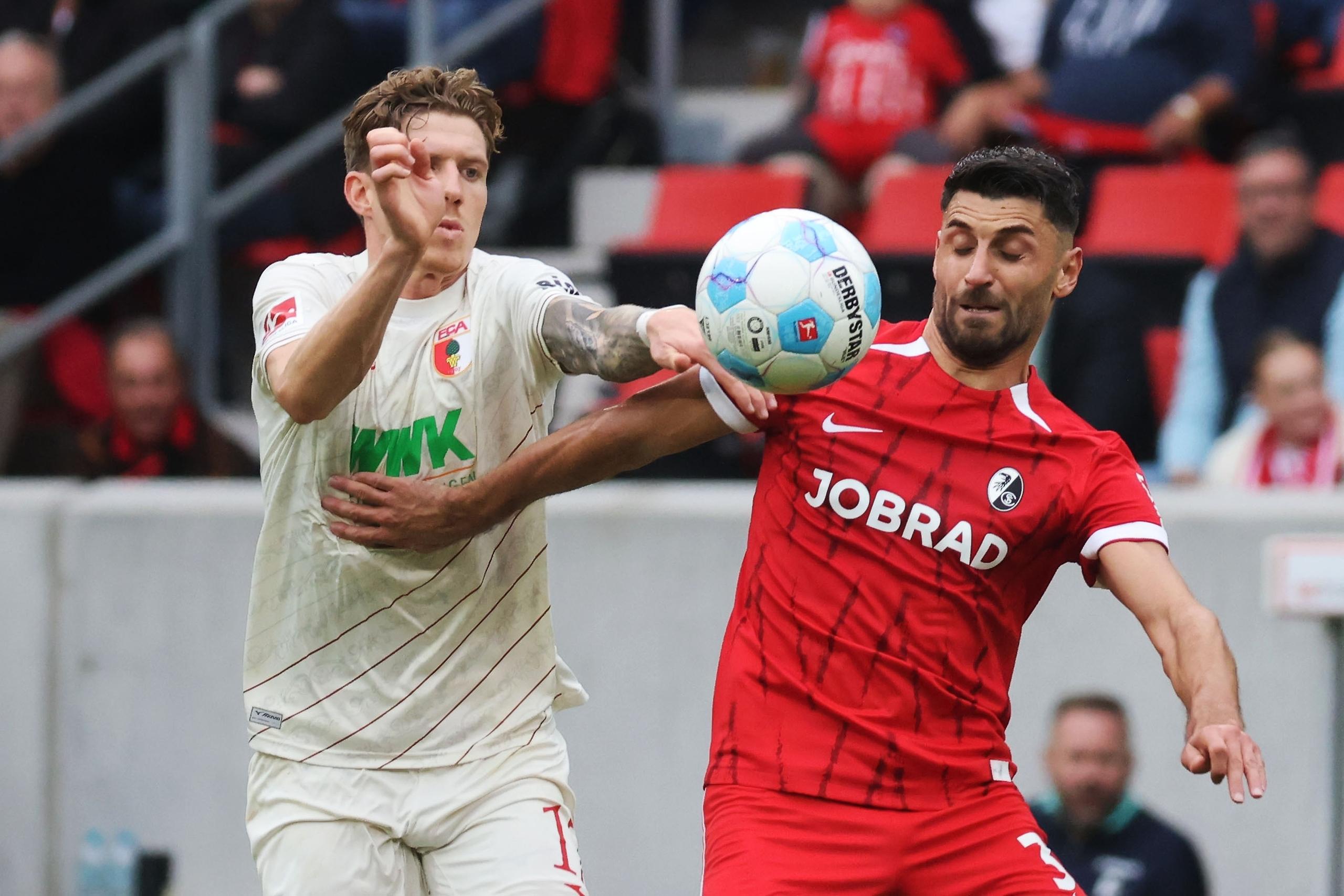 Spielszene SC Freiburg - FC Augsburg