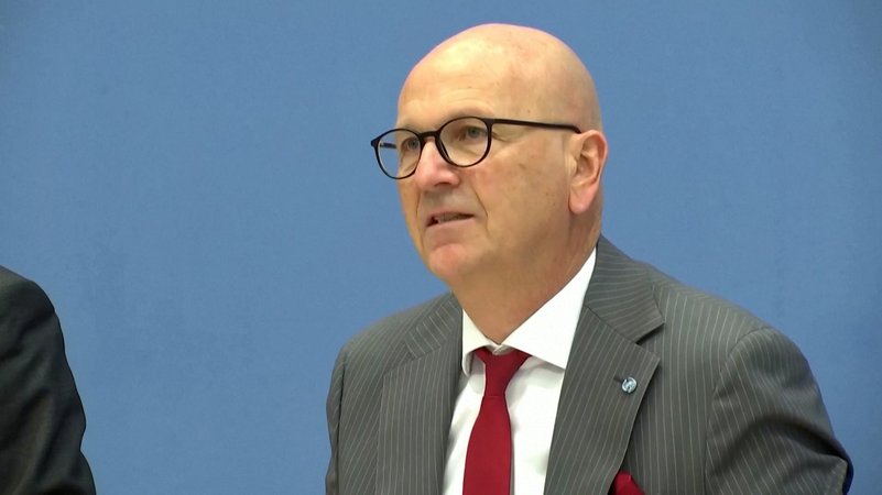 Uwe Brandl, Präsident des Deutschen Städte- und Gemeindebunds (DStGB). | Bild: BR Uwe Brandl, Präsident des Deutschen Städte- und Gemeindebunds (DStGB).