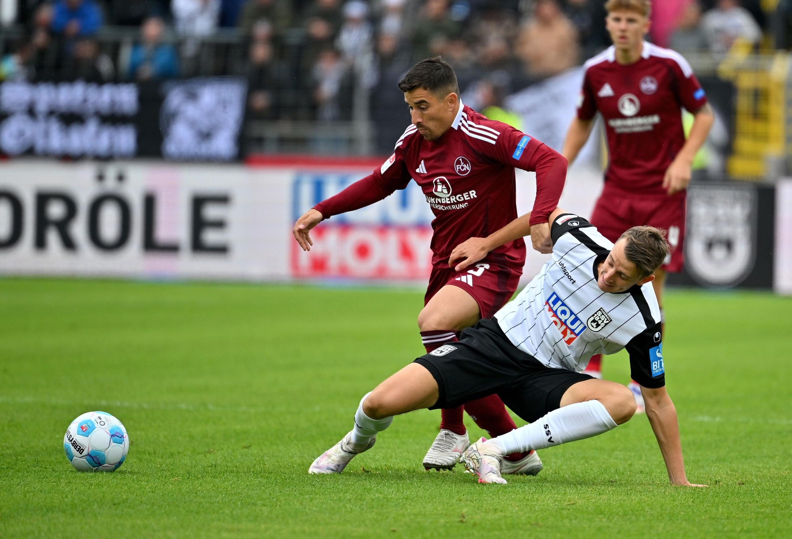 Spielszene SSV Ulm - 1. FC Nürnberg