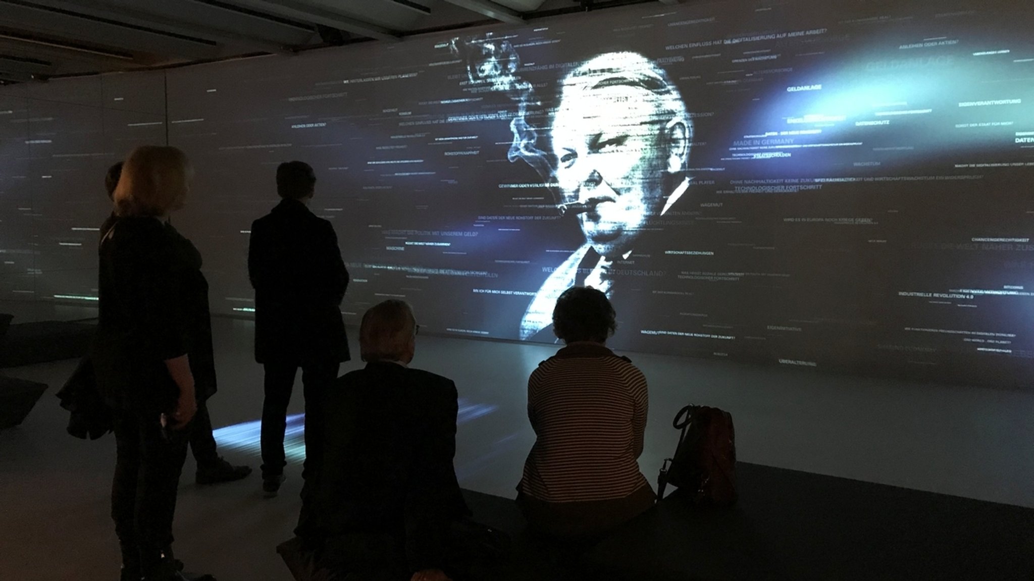 Ludwig-Erhard-Zentrum in Fürth nun auch für Bevölkerung offen