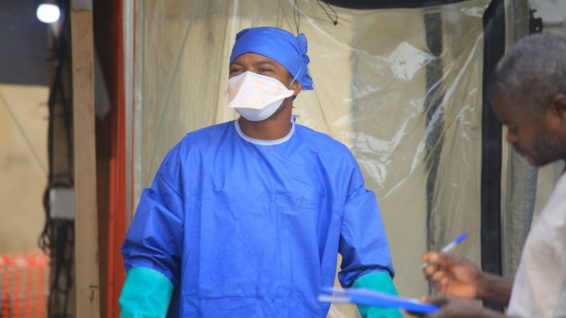 (Symbolbild) Dutzende Menschen sind im Kongo in den vergangenen zwei Wochen an einer noch unbekannten Krankheit gestorben | Bild: picture alliance/dpa | Kitsa Musayi (Symbolbild) Dutzende Menschen sind im Kongo in den vergangenen zwei Wochen an einer noch unbekannten Krankheit gestorben