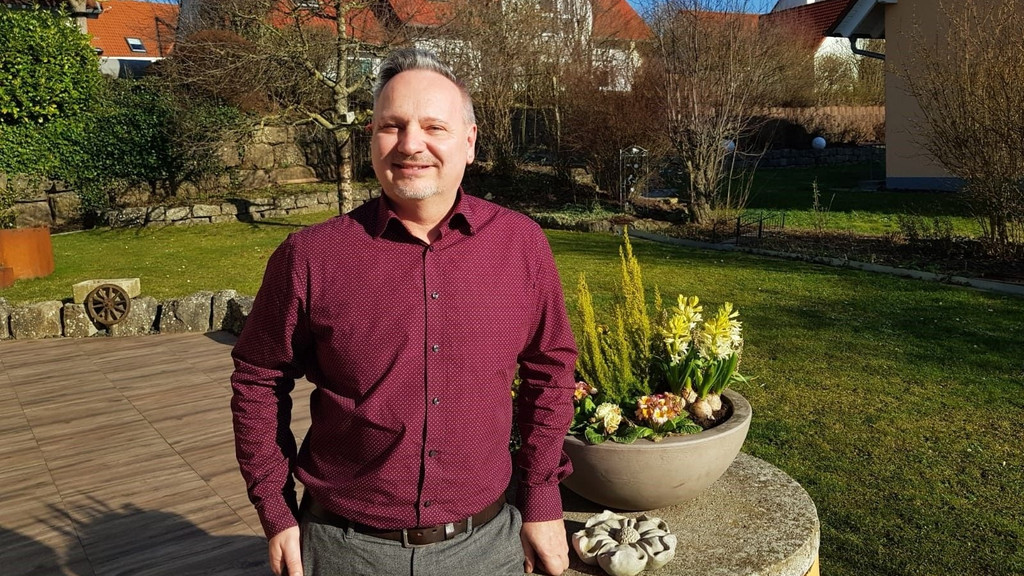 Thomas Hart lebt in Bad Neustadt an der Saale (Lkr. Rhön-Grabfeld).