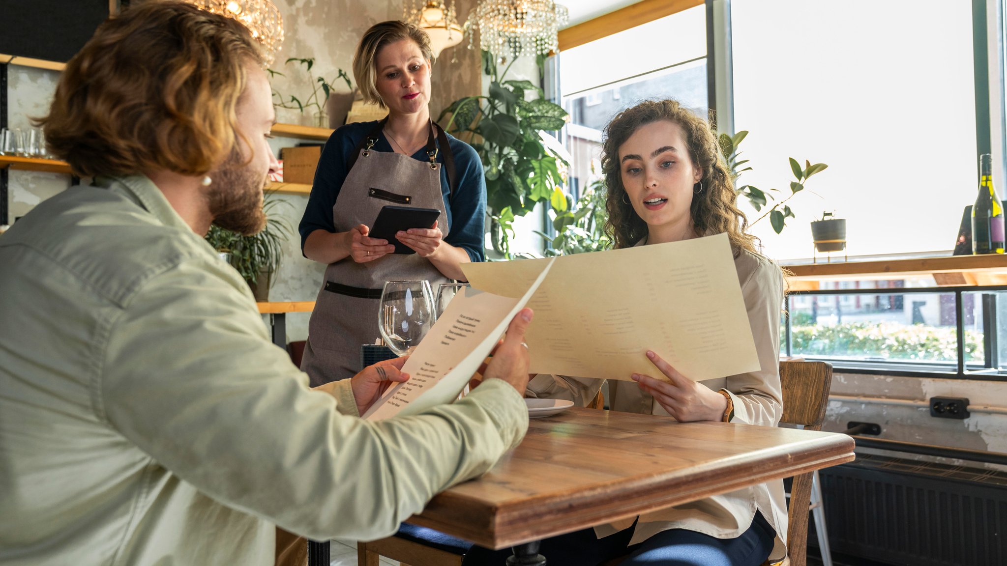 Mehrwertsteuer für Gaststätten runter: Wird Essengehen billiger?