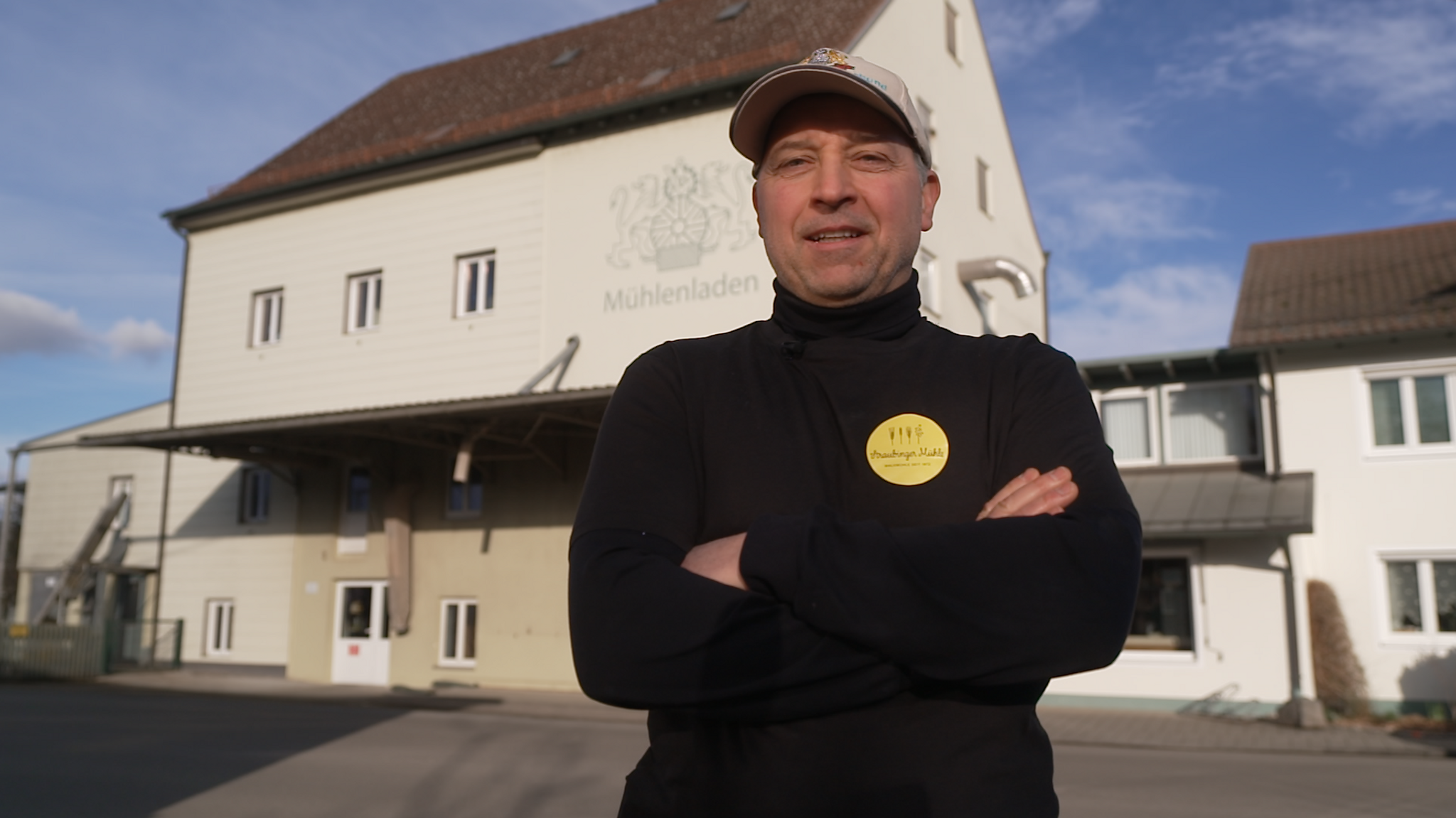 Thomas Straubinger vor der Straubinger Mühle