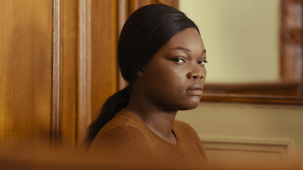 Steht unter Anklage wegen Mord an ihrem eigenen Kind: Guslagie Malanda als Laurence in "Saint Omer" von Alice Diop.