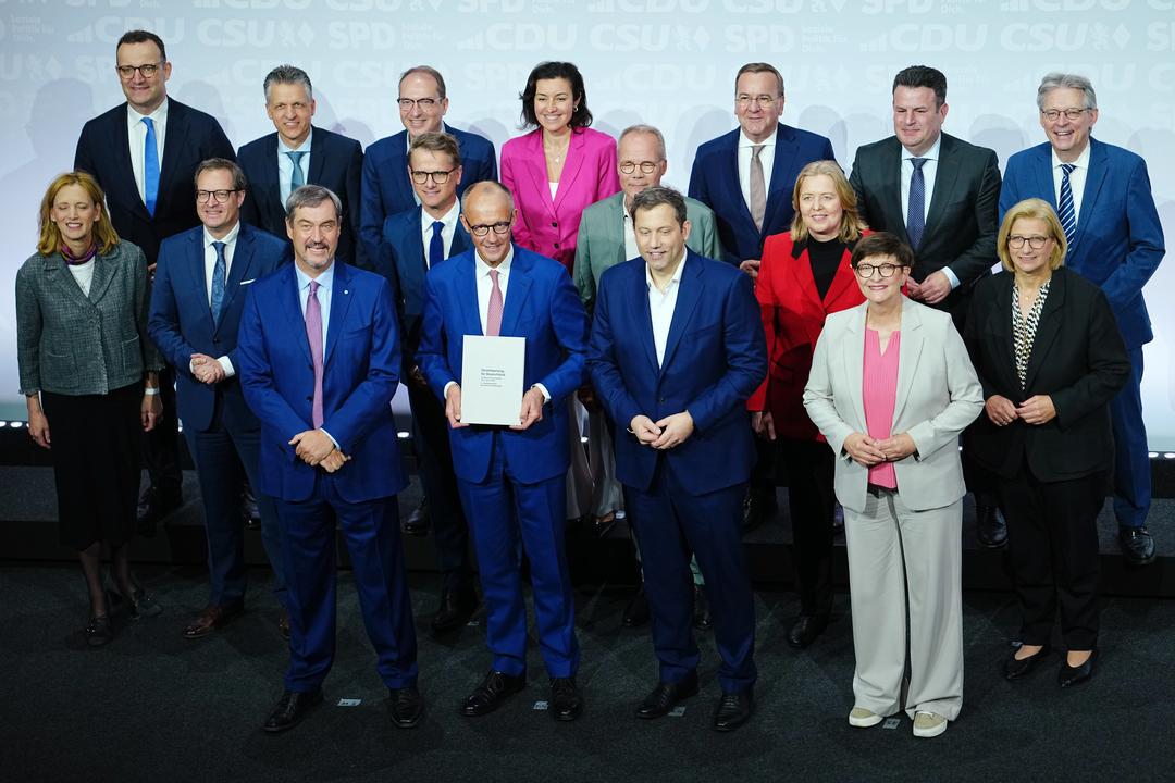 BR24: Koalitionsvertrag unterzeichnet - Wer jetzt die Macht hat