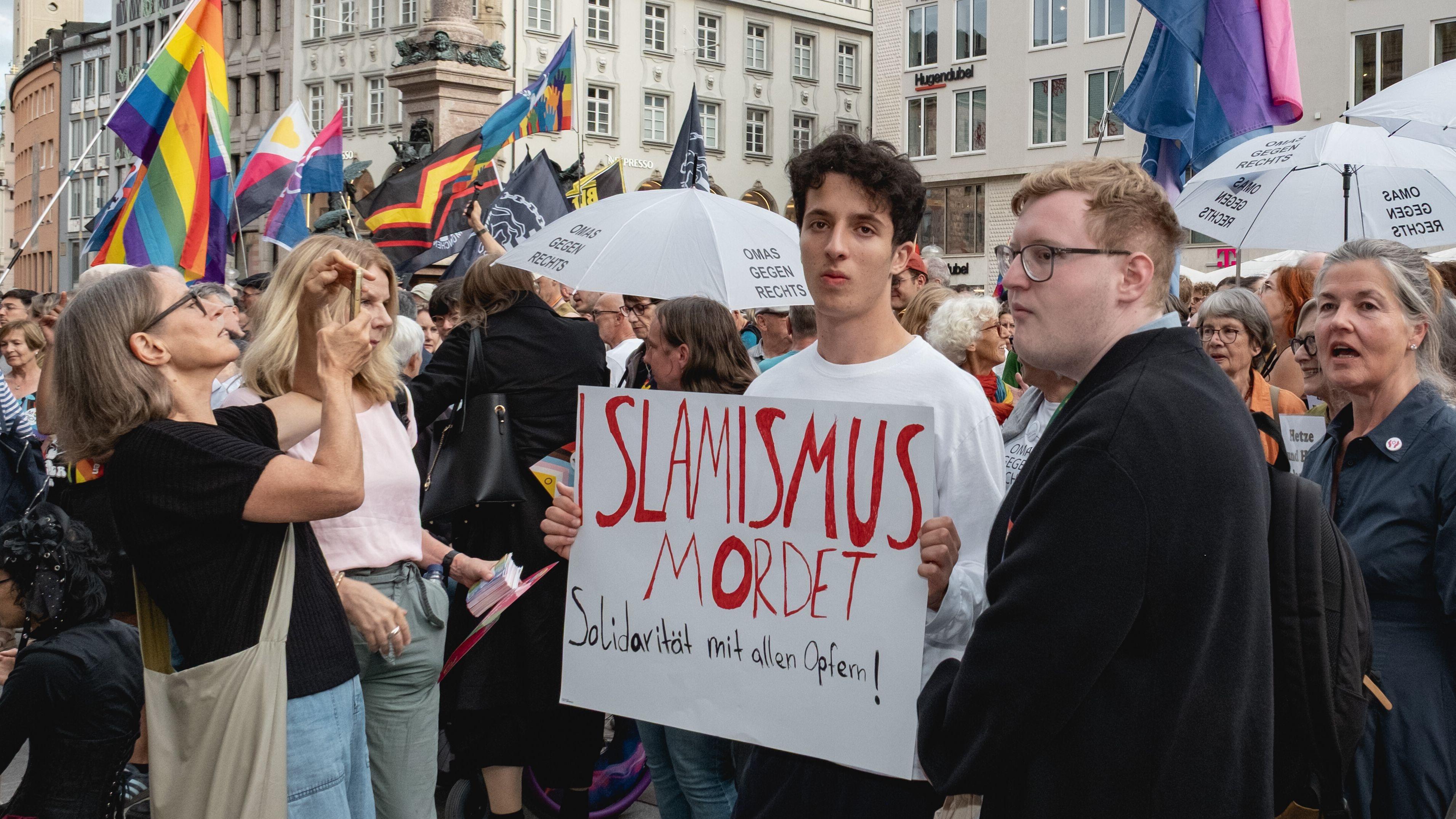 Queere Muslime nach CSD-Anschlag: "Islamismus ist nicht Islam"