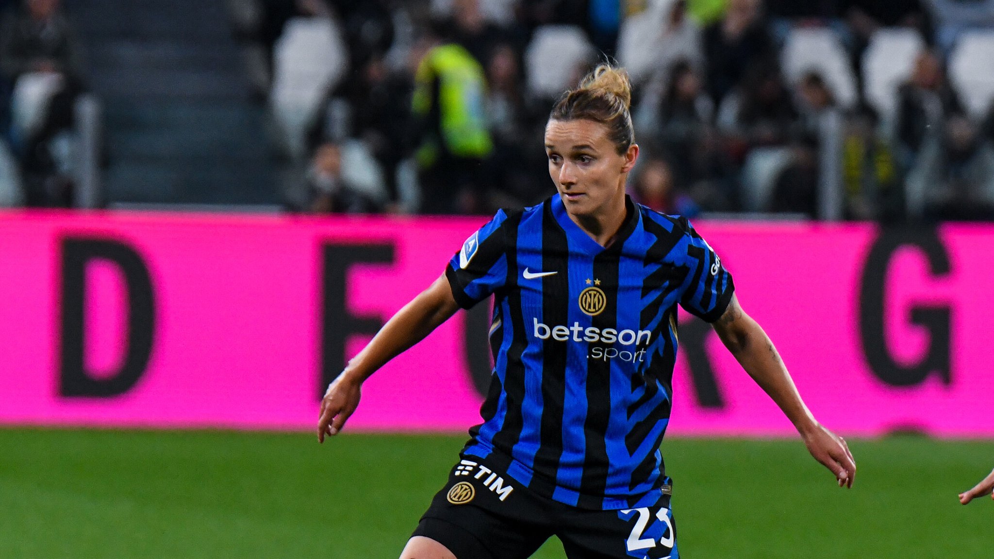 Lina Magull im Trikot von Inter Mailand. | Bild: picture alliance / ipa-agency | Andrea Amato/IPA Sport Lina Magull im Trikot von Inter Mailand.