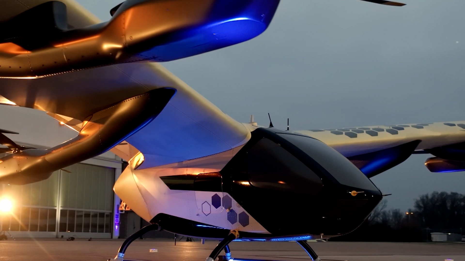 Blick in die Zukunft: Airbus zeigt neuen Flugtaxi-Prototypen  BR24