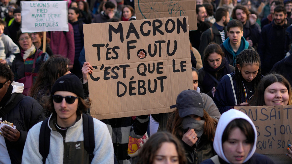 Massenproteste in Frankreich gegen Rentenreform