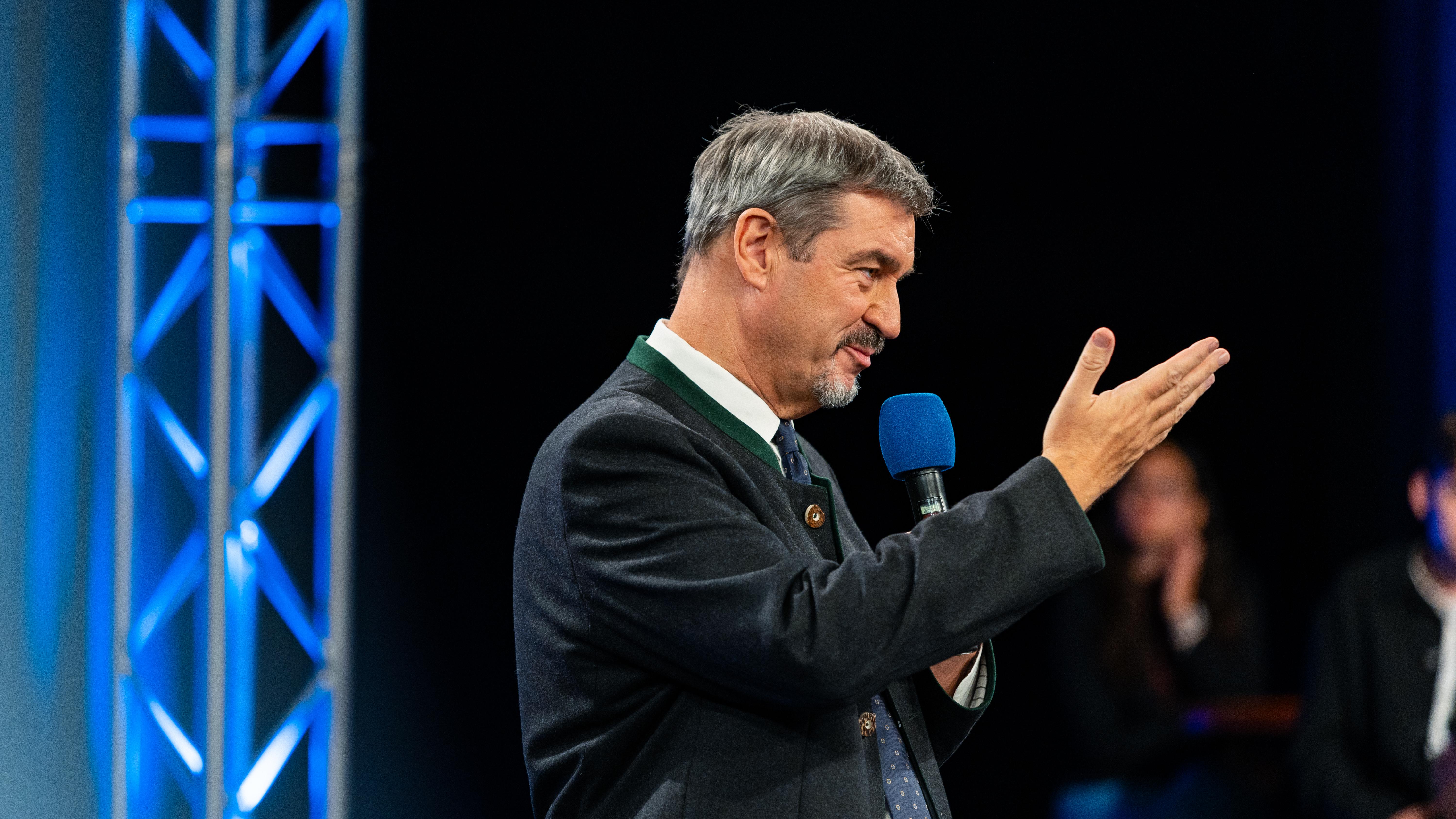 Markus Söder im BR-Studio in Unterföhring bei "jetzt red i"