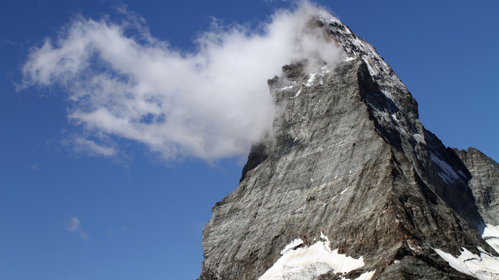 An icon is crumbling: Gigantic rockfall on the Matterhorn