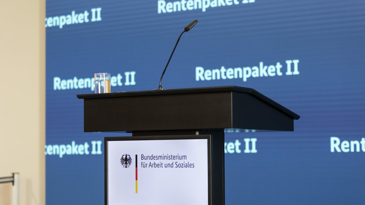 (Symbolbild) "Nicht generationengerecht finanziert"? Politiker der FDP fordern Nachbesserungen des zweiten Rentenpakets