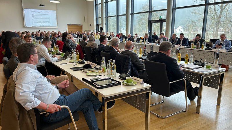 Der Kelheimer Kreistag bei seiner Sitzung im Landratsamt.