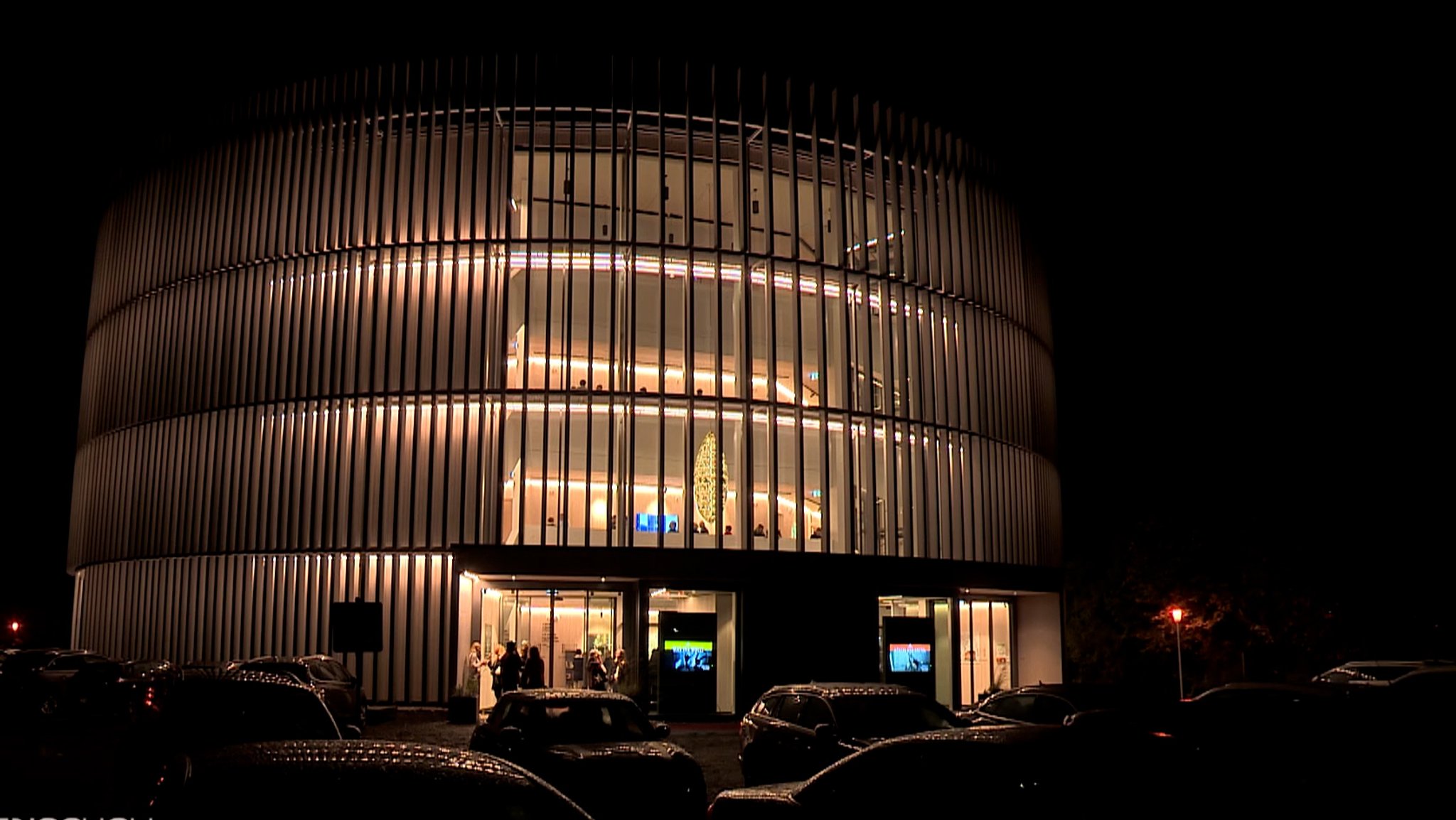 Das Globe in Coburg bei Nacht.