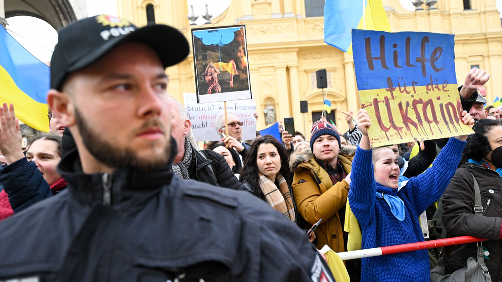 Demonstration vor der Münchner Sicherheitskonferenz