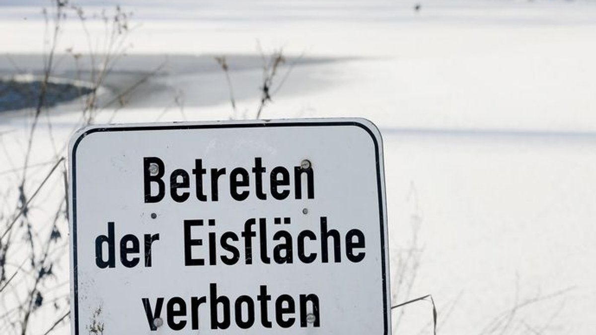 Dünnes Eis auf Seen – Wasserwacht mahnt zur Vorsicht