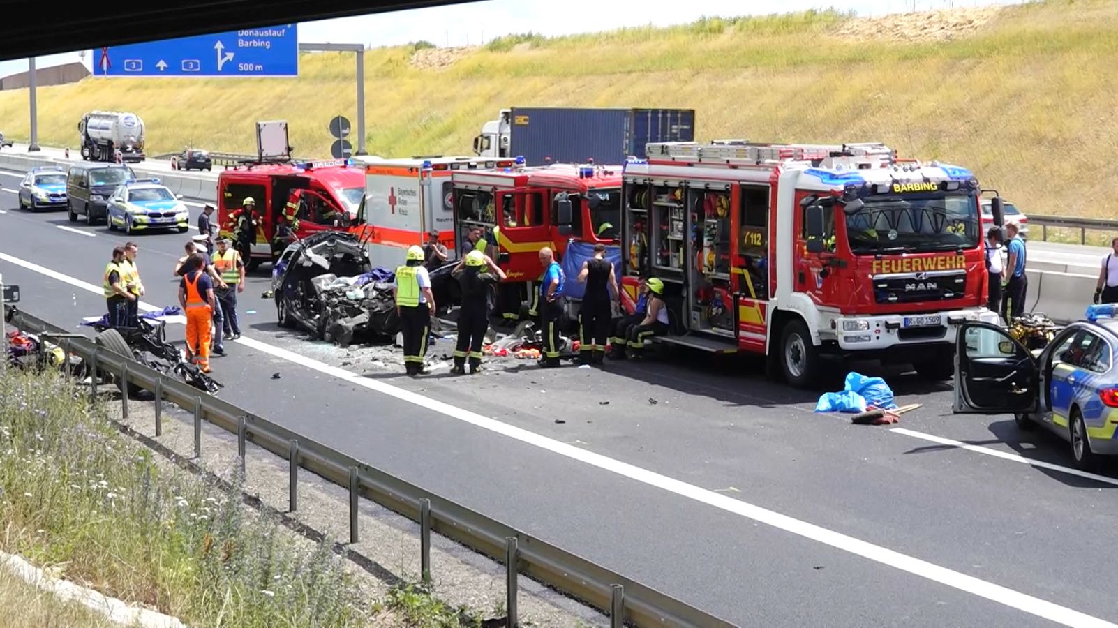 Vier Pkw Insassen Sterben Bei Unfall Auf Der A3 Br24