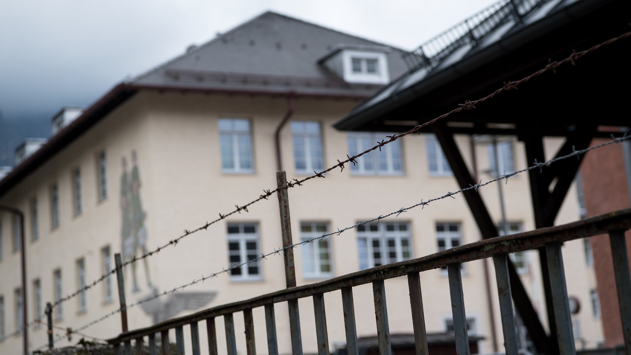 Auf Telegram äußert sich ein Gebirgsjäger radikal gegen die Corona-Maßnahmen. Er ist damit der zweite Soldat aus der Hochstaufen-Kaserne in Bad Reichenhall. Nach BR-Informationen laufen mehrere Ermittlungen