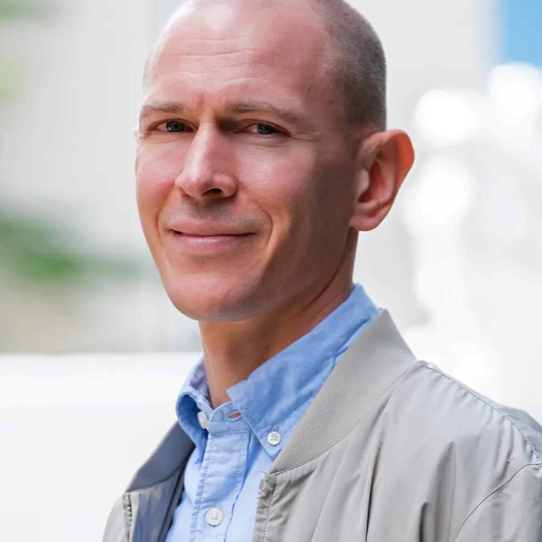 "Disruption" - Die Tech-Eliten und die Politik: Gespräch mit Jannis Brühl, Autor